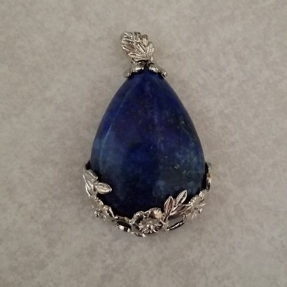 Lapis pendant